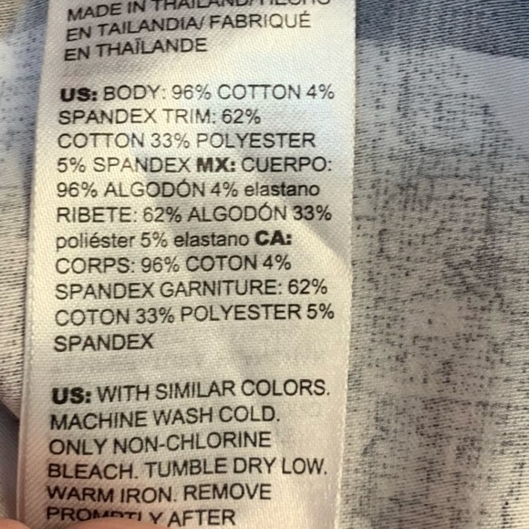 Chico’s abstract long shirt,top,tunic,.No Iron - Picture 12 of 13